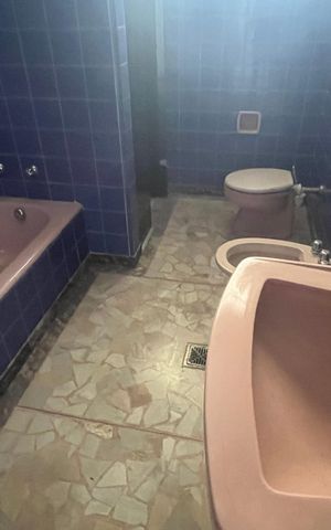 Casa para alugar com 213m², 2 quartos e 4 vagas Casa para alugar com 213m², 2 quartos e 4 vagasBanheiro 2
