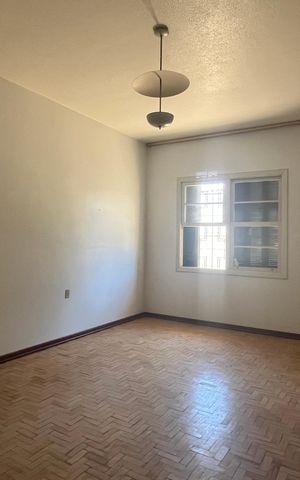 Casa para alugar com 213m², 2 quartos e 4 vagas Casa para alugar com 213m², 2 quartos e 4 vagasQuarto 2