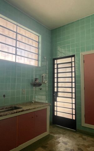 Casa para alugar com 213m², 2 quartos e 4 vagas Casa para alugar com 213m², 2 quartos e 4 vagasCozinha