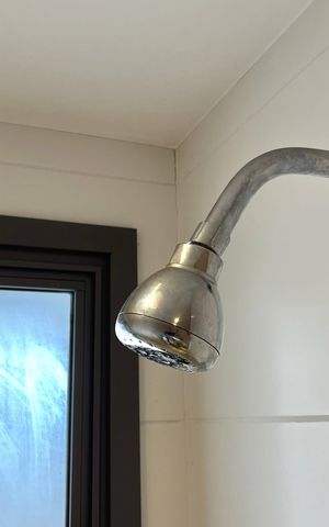 Apartamento à venda com 95m², 2 quartos e 2 vagas Apartamento à venda com 95m², 2 quartos e 2 vagasBanheiro Corredor