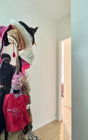 Apartamento à venda com 95m², 2 quartos e 2 vagas Apartamento à venda com 95m², 2 quartos e 2 vagasCloset da suíte