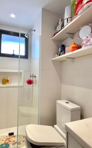 Apartamento à venda com 95m², 2 quartos e 2 vagas Apartamento à venda com 95m², 2 quartos e 2 vagasBanheiro Corredor