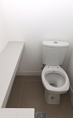 Apartamento à venda com 92m², 2 quartos e 2 vagasLavabo
