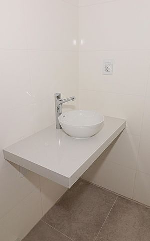Apartamento à venda com 82m², 2 quartos e 1 vagaBanheiro da Suíte 1