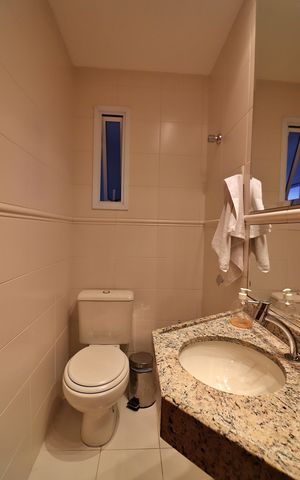 Apartamento à venda com 200m², 3 quartos e 2 vagasLavabo