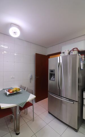 Apartamento à venda com 200m², 3 quartos e 2 vagasCozinha