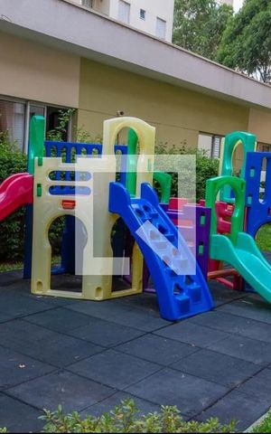 Apartamento para alugar com 68m², 3 quartos e 1 vaga Apartamento para alugar com 68m², 3 quartos e 1 vagaÁrea comum - Playground
