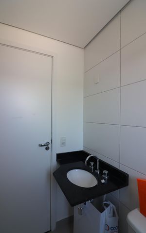 Apartamento à venda com 52m², 2 quartos e 1 vagaBanheiro Social