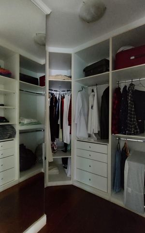 Casa de condomínio à venda com 485m², 4 quartos e 5 vagasCloset da suíte 3