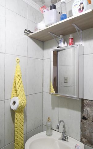 Casa à venda com 100m², 3 quartos e 2 vagasBanheiro Social