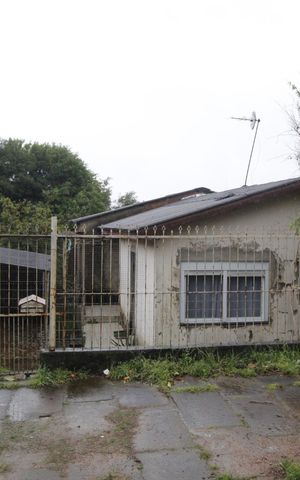 Casa à venda com 100m², 3 quartos e 2 vagasFachada
