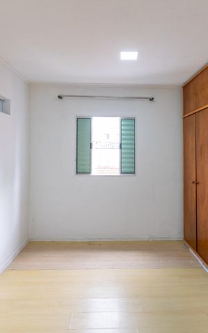 Casa para alugar com 42m², 1 quarto e sem vaga Casa para alugar com 42m², 1 quarto e sem vagaSala/Quarto