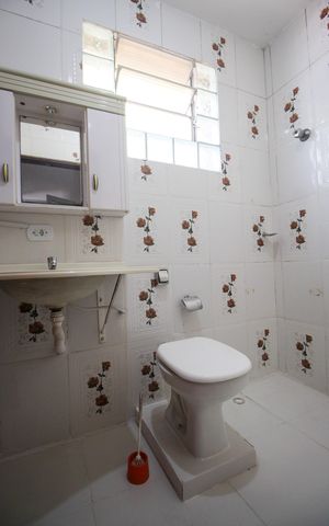 Casa para alugar com 60m², 2 quartos e sem vagaBanheiro
