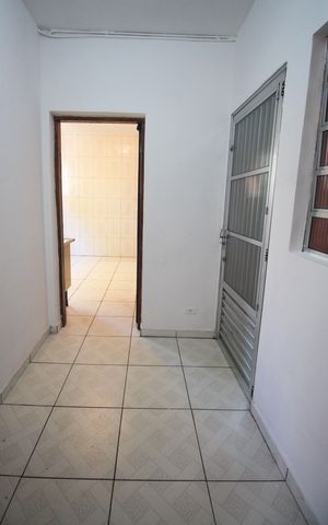 Casa para alugar com 60m², 2 quartos e sem vagaCorredor