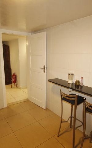 Casa à venda com 248m², 5 quartos e 4 vagasCozinha
