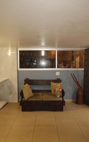 Casa à venda com 248m², 5 quartos e 4 vagasSala
