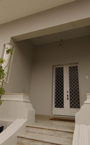 Casa à venda com 248m², 5 quartos e 4 vagasFachada
