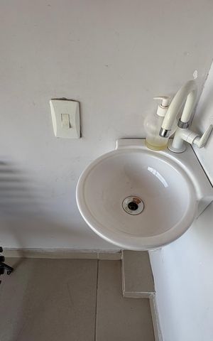 Casa à venda com 112m², 2 quartos e 2 vagas Casa à venda com 112m², 2 quartos e 2 vagasLavabo