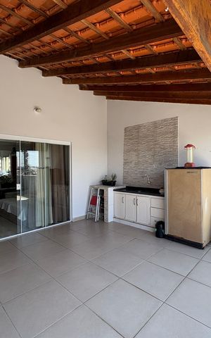 Casa à venda com 112m², 2 quartos e 2 vagas Casa à venda com 112m², 2 quartos e 2 vagasVaranda