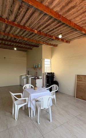 Casa à venda com 112m², 2 quartos e 2 vagas Casa à venda com 112m², 2 quartos e 2 vagasCobertura