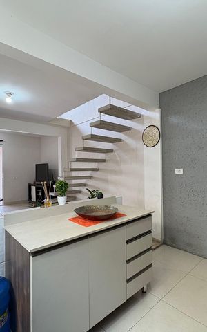 Casa à venda com 112m², 2 quartos e 2 vagas Casa à venda com 112m², 2 quartos e 2 vagasCozinha