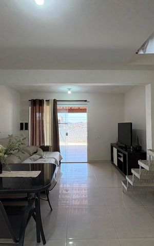 Casa à venda com 112m², 2 quartos e 2 vagas Casa à venda com 112m², 2 quartos e 2 vagasSala