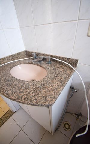 Apartamento à venda com 77m², 3 quartos e 2 vagasBanheiro