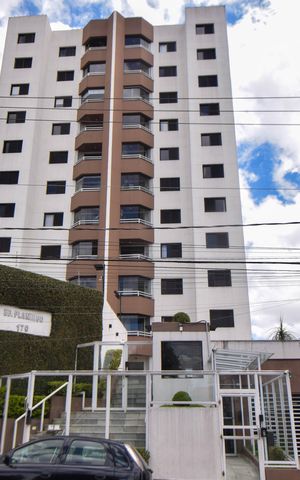 Apartamento à venda com 77m², 3 quartos e 2 vagasFachada