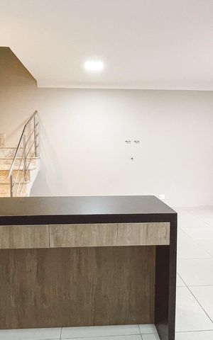 Casa para alugar com 130m², 3 quartos e 2 vagasCozinha