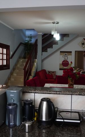 Casa para alugar com 196m², 4 quartos e 3 vagasCozinha