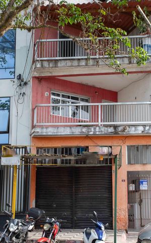 Casa à venda com 400m², 2 quartos e 1 vagaFachada