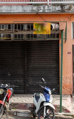 Casa à venda com 400m², 2 quartos e 1 vagaFachada