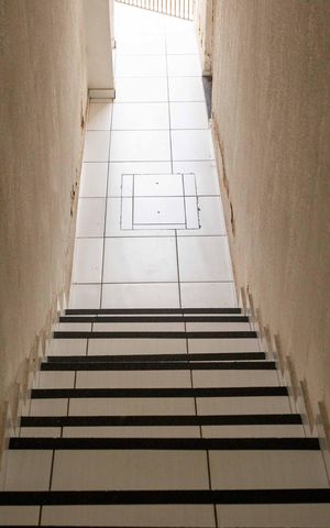 Casa à venda com 400m², 2 quartos e 1 vagaEscada