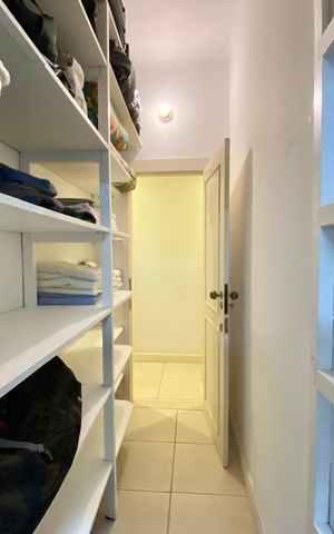 Apartamento à venda com 250m², 3 quartos e sem vagaCorredor