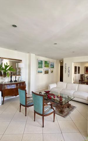 Apartamento à venda com 250m², 3 quartos e sem vagaSala