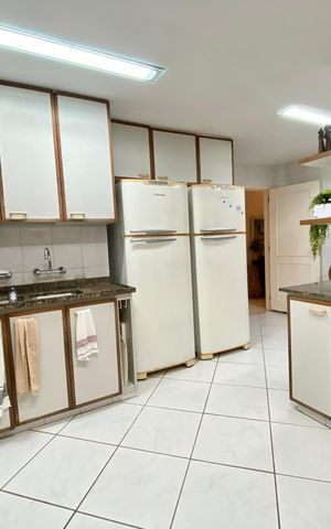 Apartamento à venda com 250m², 3 quartos e sem vagaCozinha 2