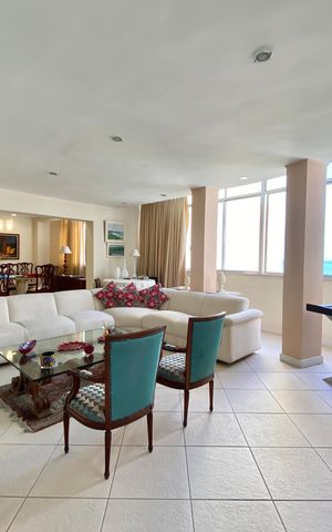 Apartamento à venda com 250m², 3 quartos e sem vagaSal a