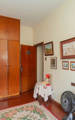 Casa à venda com 190m², 3 quartos e 4 vagasQuarto 2