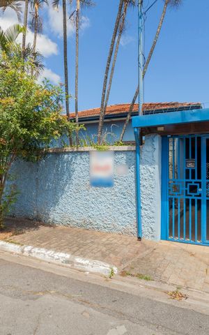 Casa à venda com 190m², 3 quartos e 4 vagasFachada