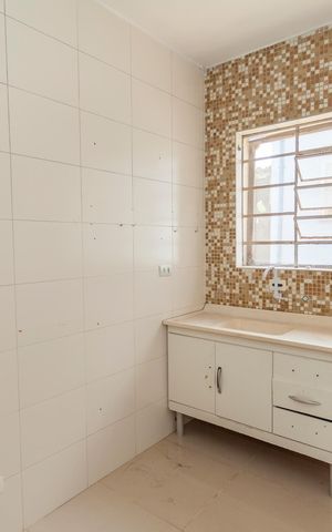 Casa à venda com 190m², 3 quartos e 4 vagasCozinha da Edicula