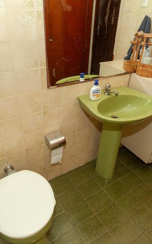 Casa à venda com 190m², 3 quartos e 4 vagasBanheiro