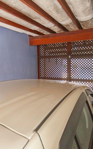 Casa à venda com 190m², 3 quartos e 4 vagasGaragem