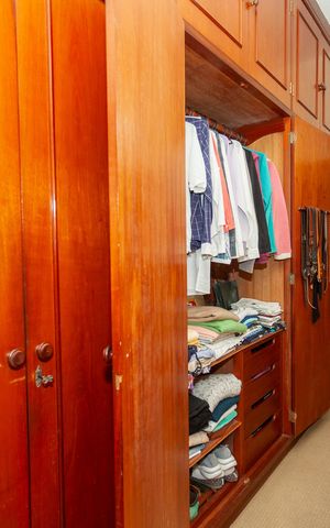 Casa à venda com 190m², 3 quartos e 4 vagasCloset da suíte