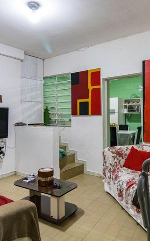 Casa à venda com 500m², 3 quartos e 2 vagas Casa à venda com 500m², 3 quartos e 2 vagasSala