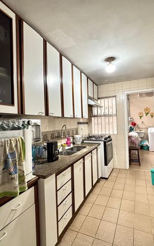 Apartamento à venda com 130m², 3 quartos e 2 vagas Apartamento à venda com 130m², 3 quartos e 2 vagasCozinha