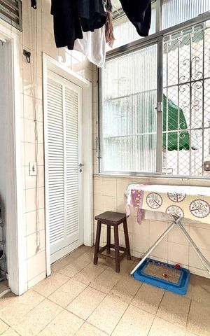 Apartamento à venda com 130m², 3 quartos e 2 vagas Apartamento à venda com 130m², 3 quartos e 2 vagasÁrea de serviço