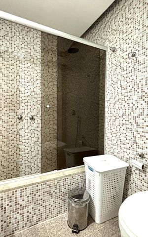 Apartamento à venda com 130m², 3 quartos e 2 vagas Apartamento à venda com 130m², 3 quartos e 2 vagasBanheiro da Suíte