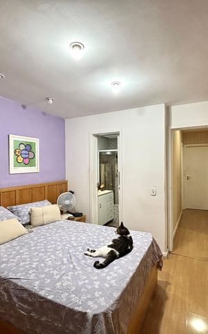 Apartamento à venda com 130m², 3 quartos e 2 vagas Apartamento à venda com 130m², 3 quartos e 2 vagasSuíte