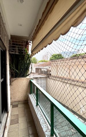 Apartamento à venda com 130m², 3 quartos e 2 vagas Apartamento à venda com 130m², 3 quartos e 2 vagasVaranda da sala