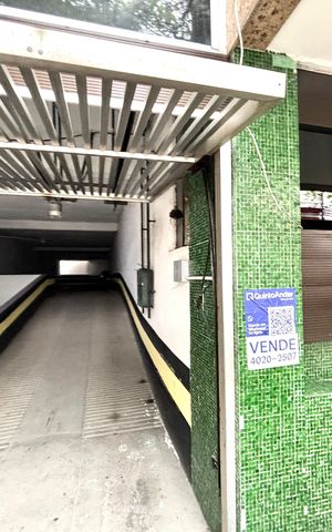 Apartamento à venda com 130m², 3 quartos e 2 vagas Apartamento à venda com 130m², 3 quartos e 2 vagasPlaca